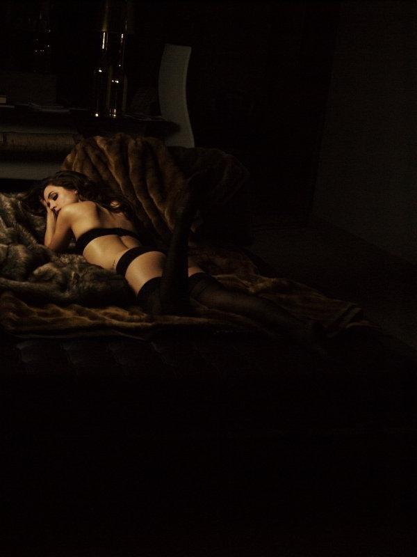 25P Eliza Dushku Erotic