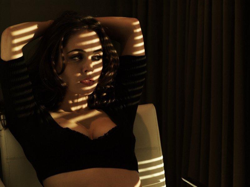 25P Eliza Dushku Erotic