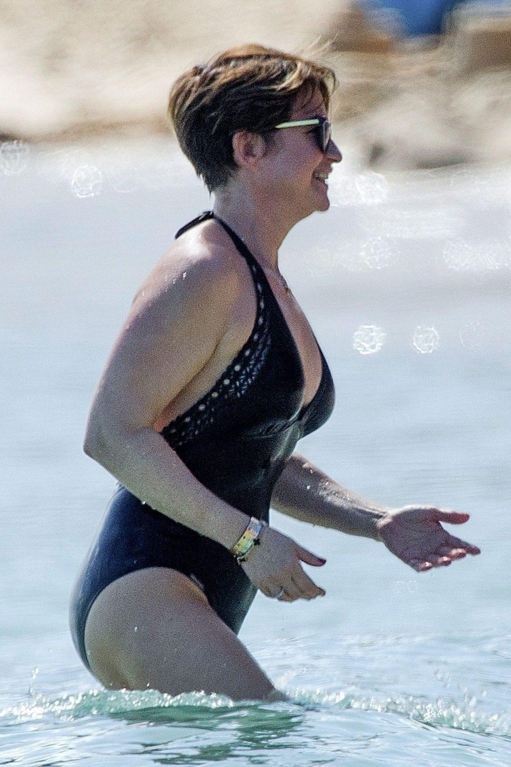 25P Emma Forbes Erotic