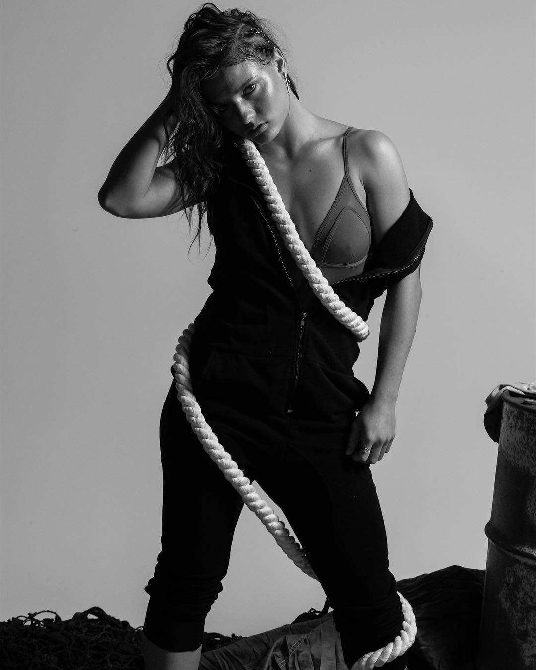 25P Jade Chynoweth Erotic