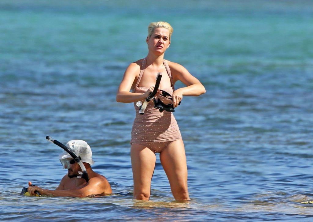 25P Katy Perry Erotic
