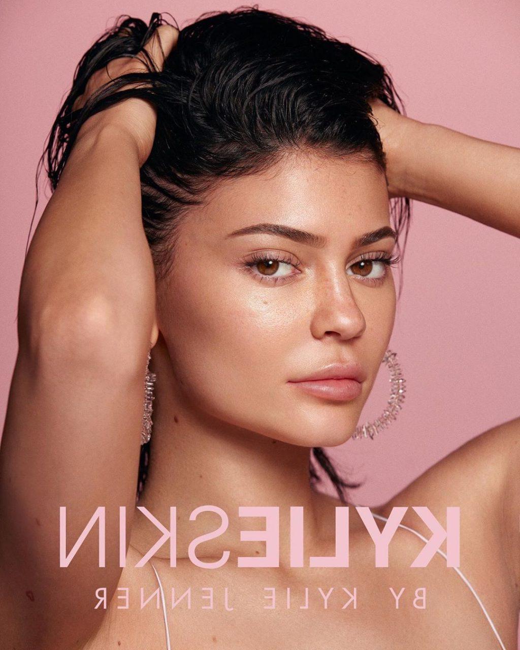 4P Kylie Jenner Erotic