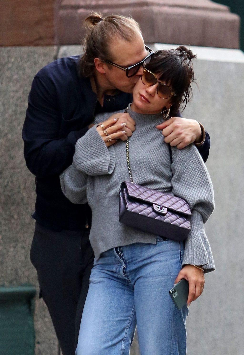 4P Lily Allen Erotic