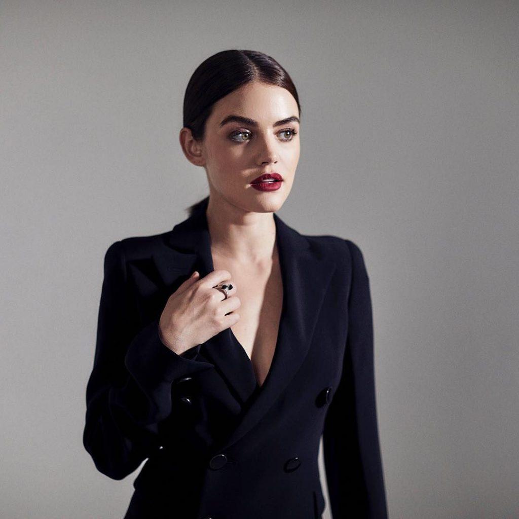 25P Lucy Hale Erotik