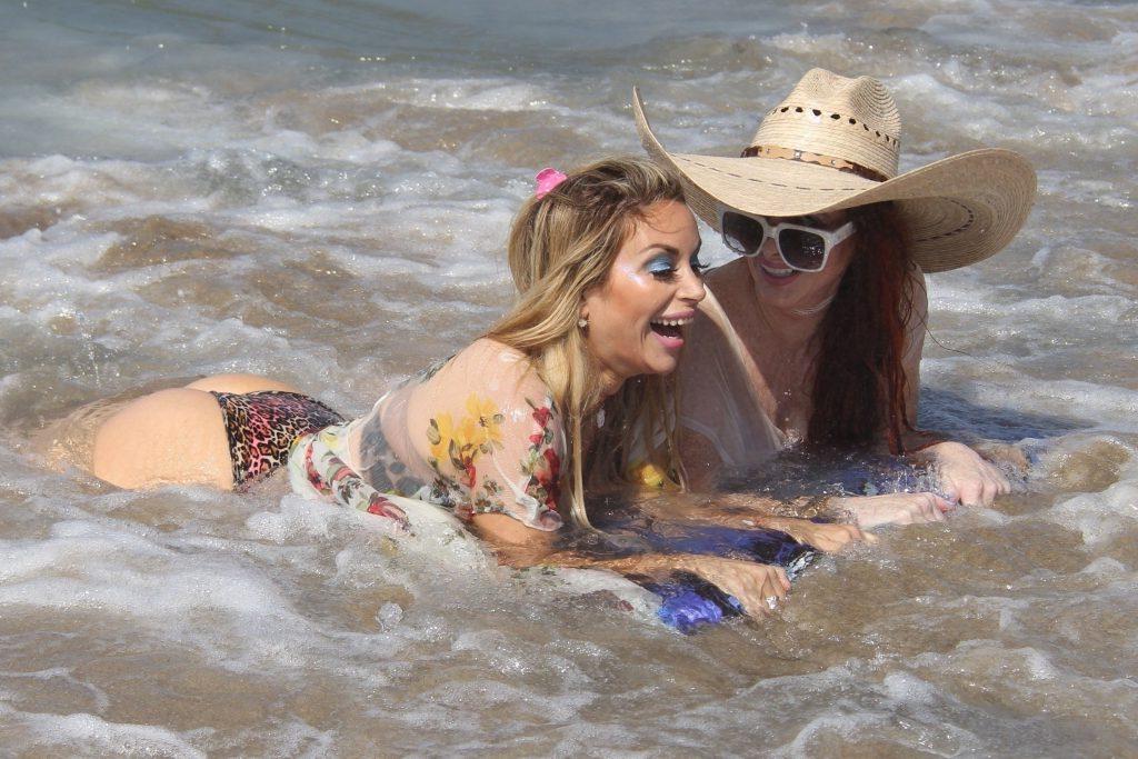 25P Phoebe Price & Marcela Iglesias Erotic