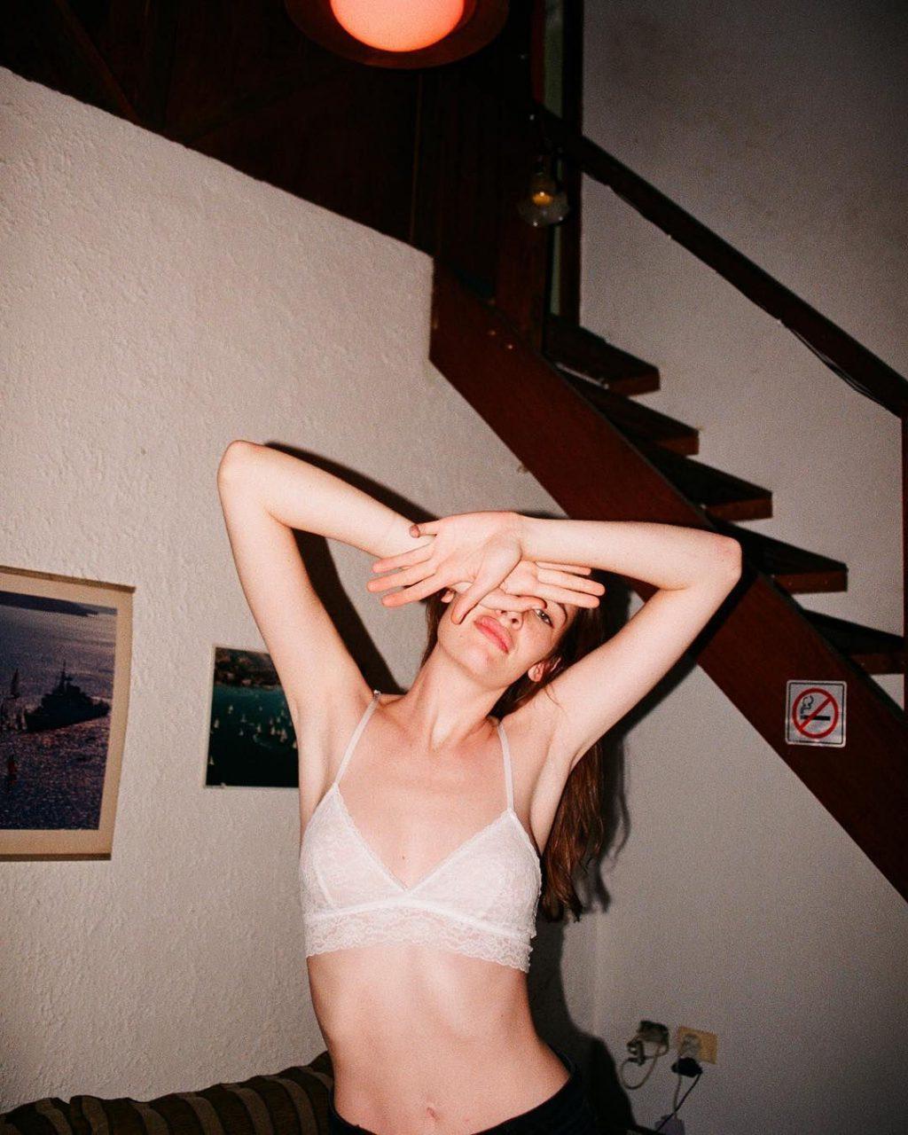 25P Mia Quinn Erotic