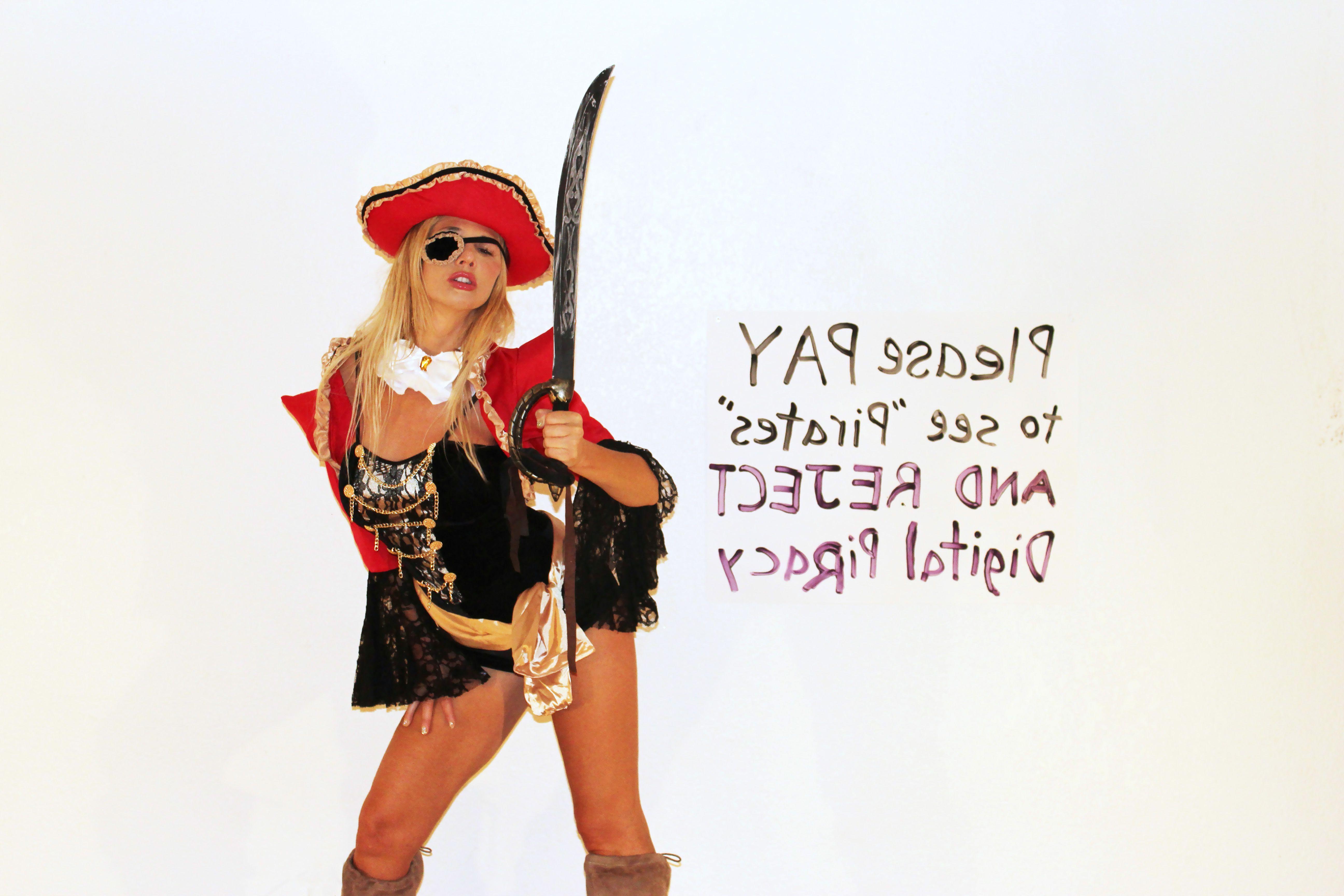 25P Nadeea Volianova: The Pirate’s Booty