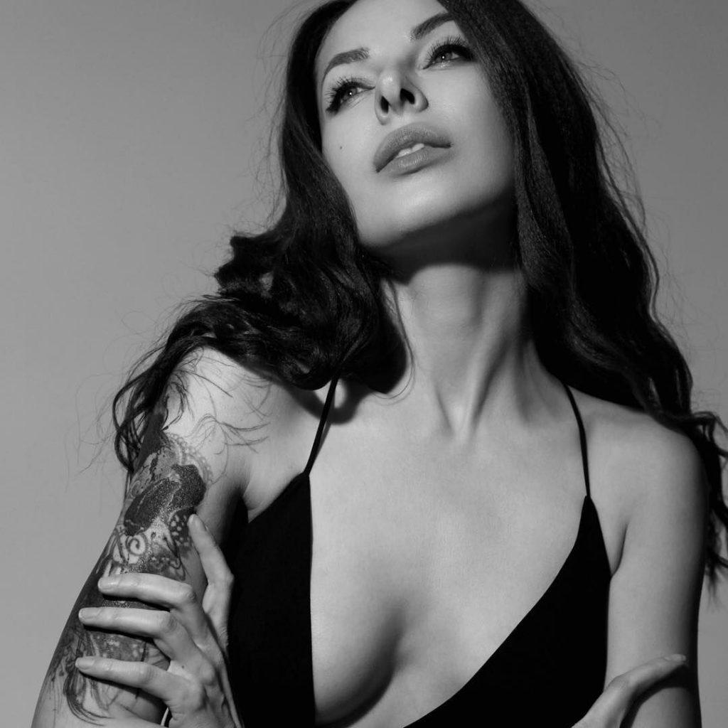 25P Natalia Krasnova Erotic