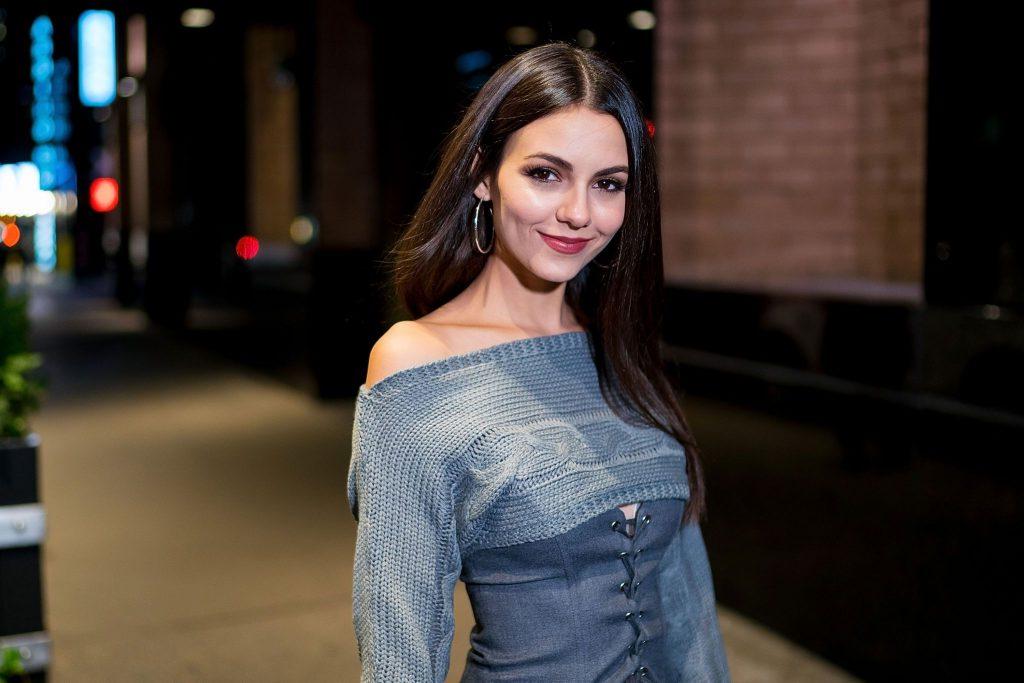 25P Victoria Justice Erotic