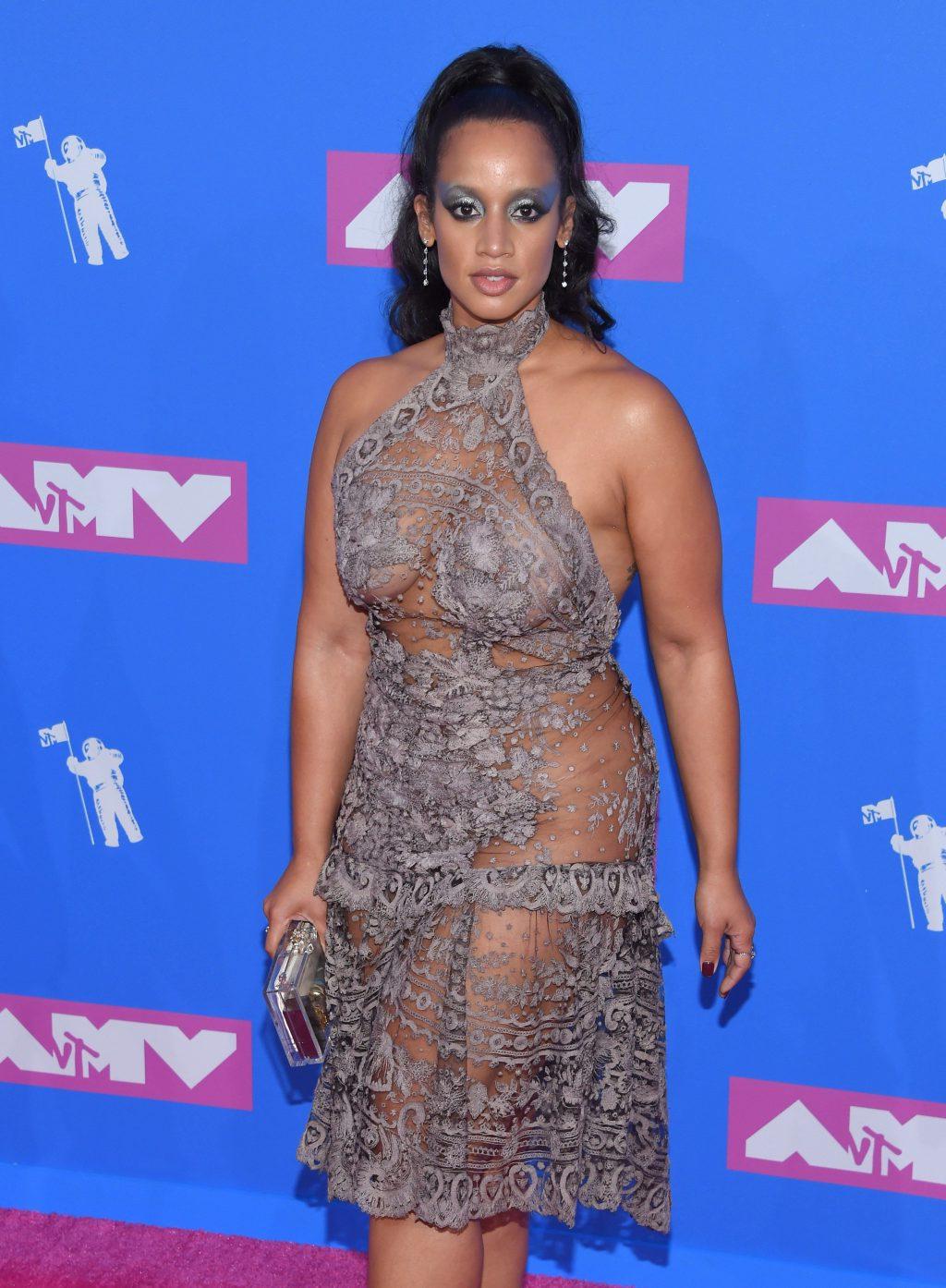 25P Dascha Polanco Erotic