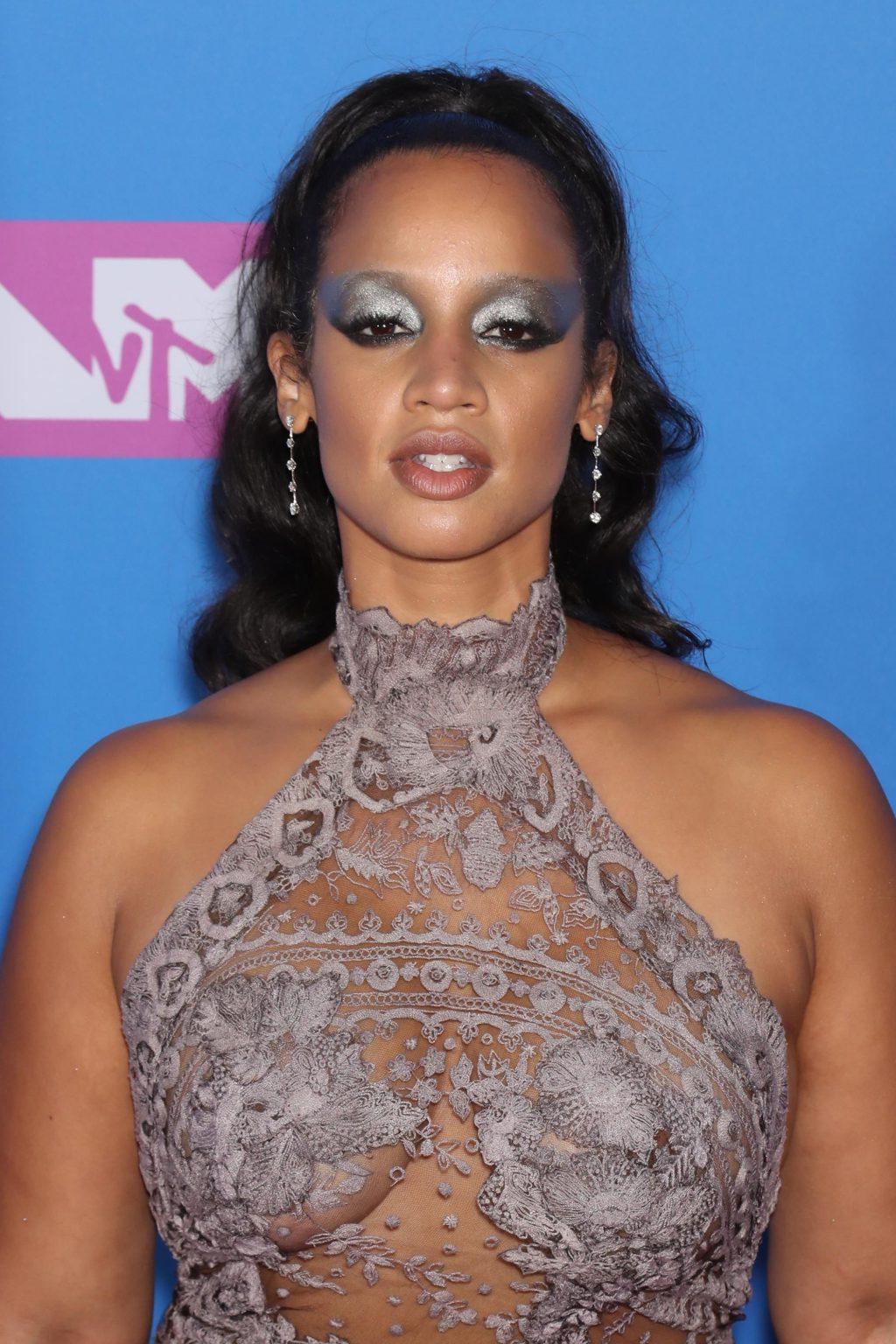25P Dascha Polanco Erotic