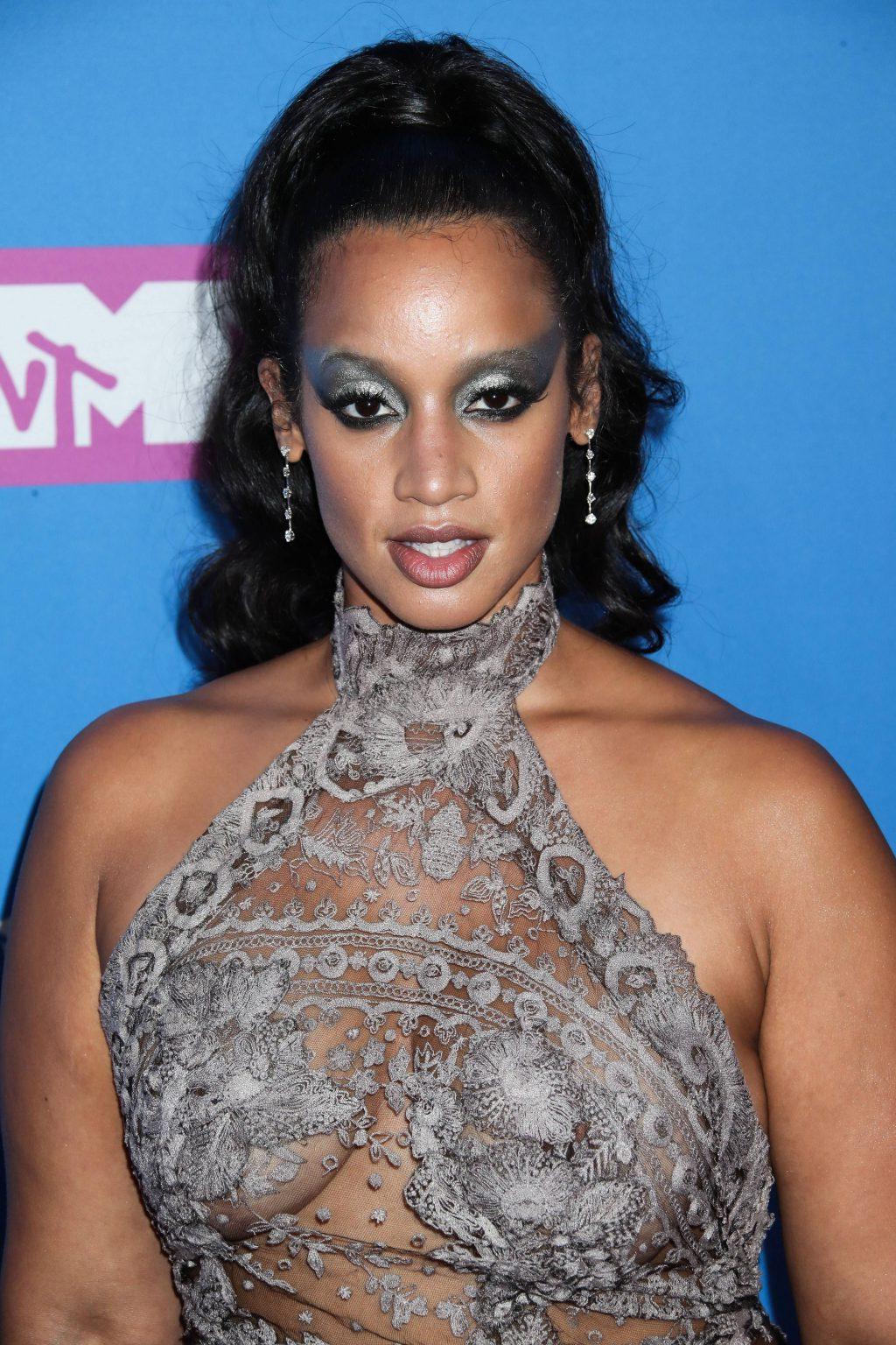 25P Dascha Polanco Erotic
