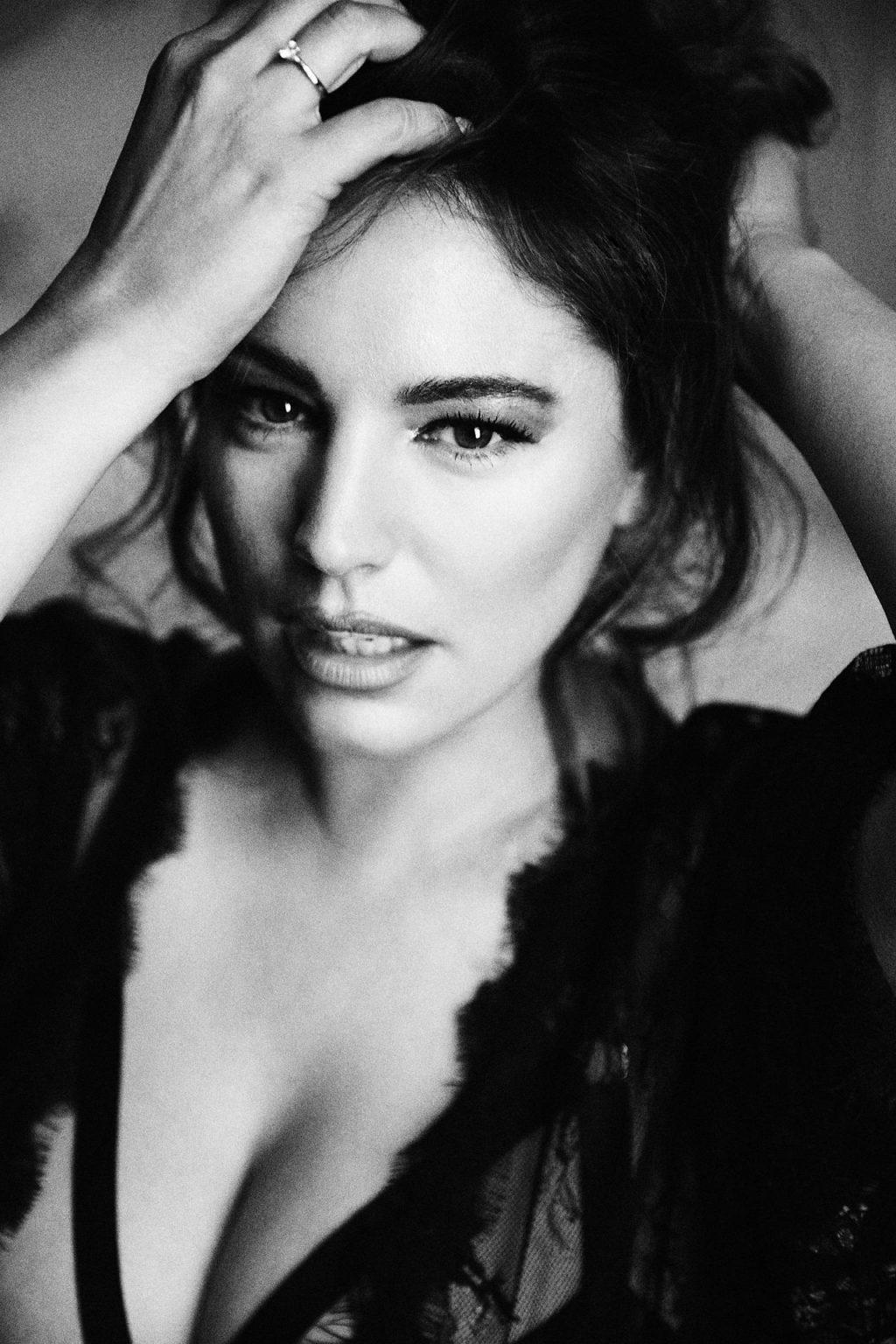 5P Kelly Brook Erotic