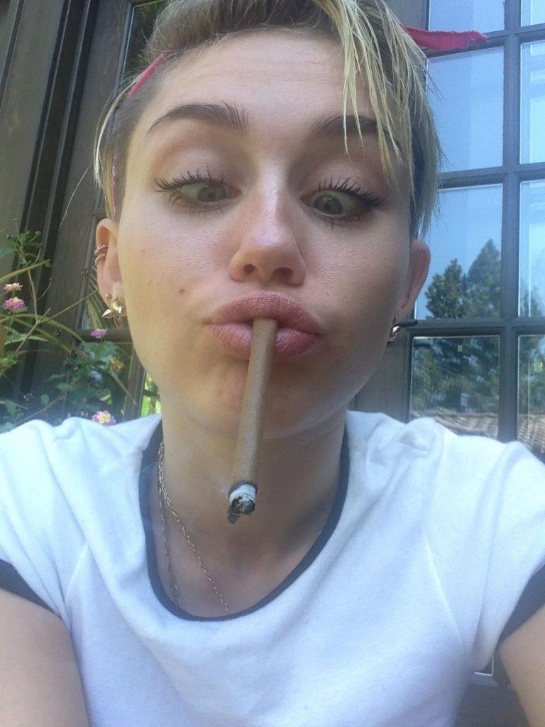 25P Miley Cyrus-Lecks werden das Internet kaputt machen