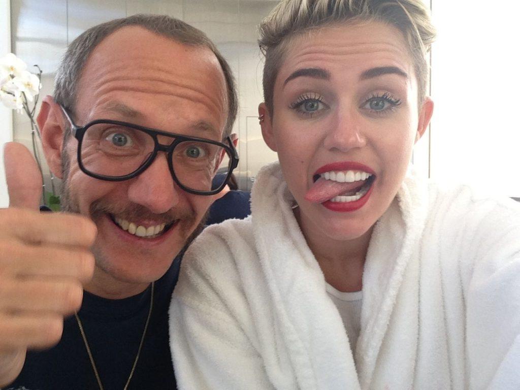 25P Miley Cyrus-Lecks werden das Internet kaputt machen
