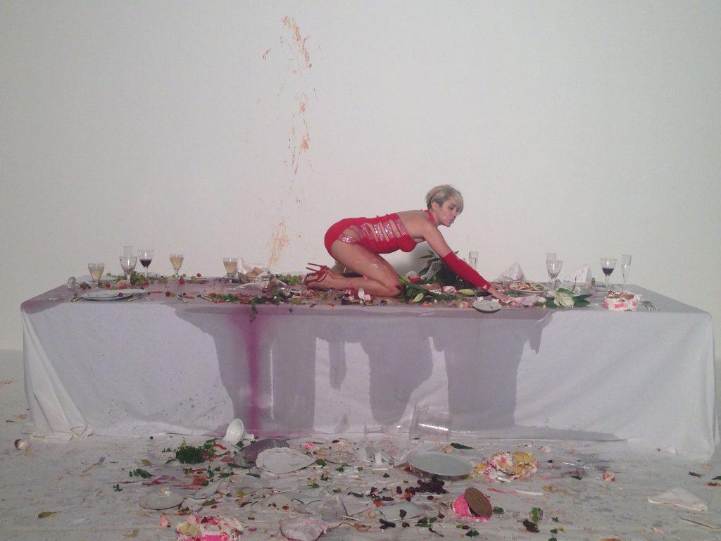 25P Miley Cyrus-Lecks werden das Internet kaputt machen