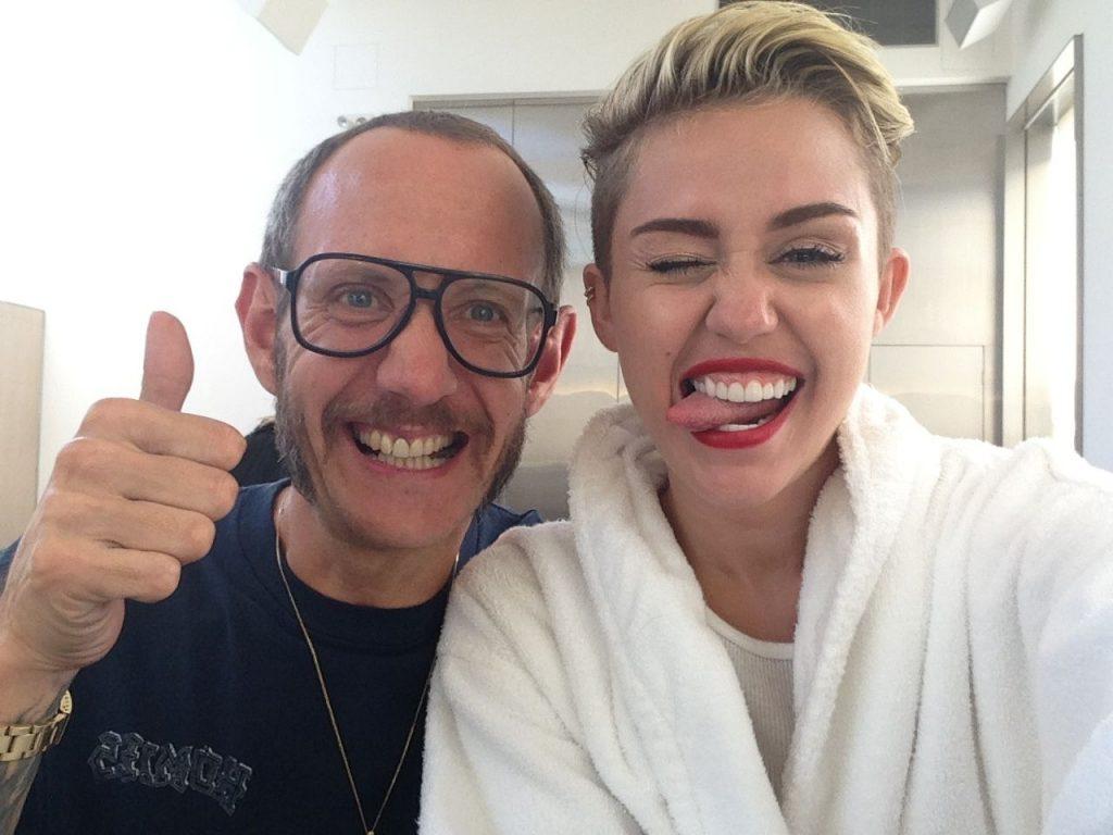 25P Miley Cyrus-Lecks werden das Internet kaputt machen