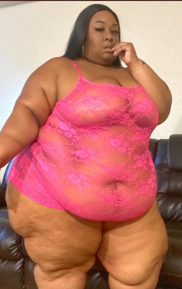 12P SSBBW BUNNI THE BODY 2