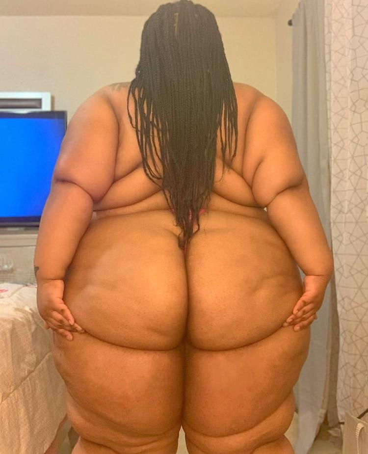 12P SSBBW BUNNI THE BODY 2