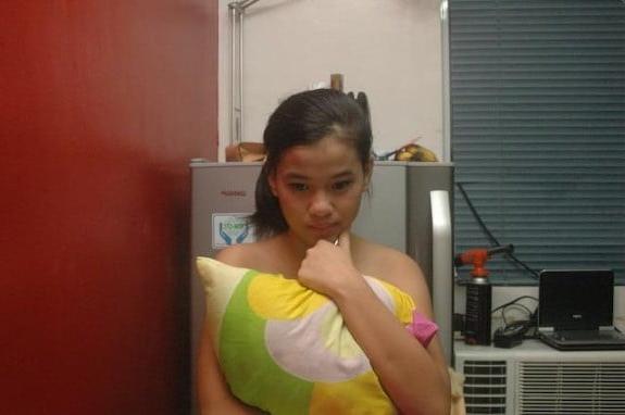 25P Leave comments on the pics of Pinays you want to see naked