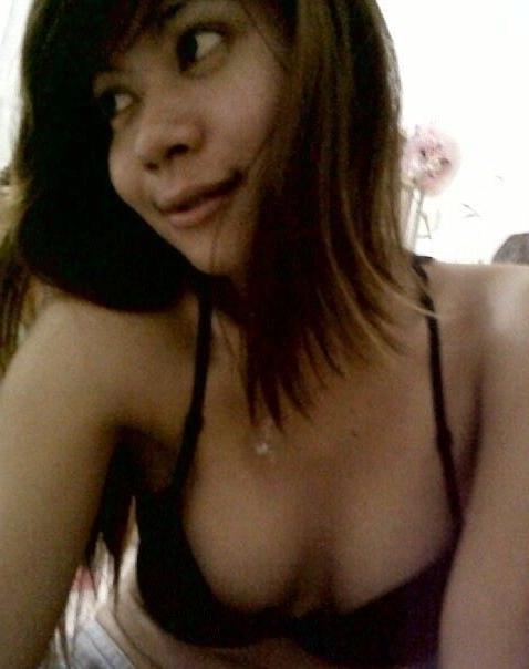 25P Leave comments on the pics of Pinays you want to see naked