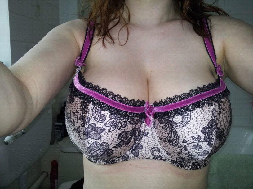 25P Amateur GF's Big Boobs