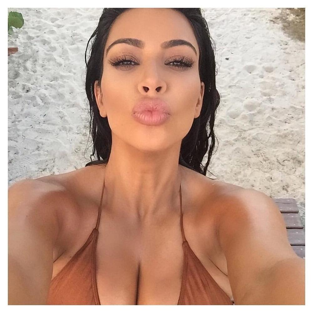 25P Cum On Kim Kardashian