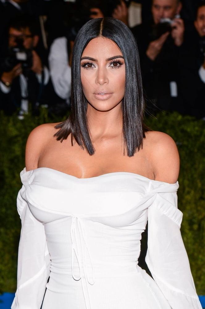 25P Cum On Kim Kardashian