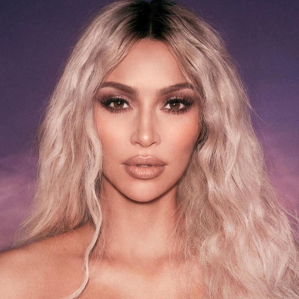 25P Cum On Kim Kardashian