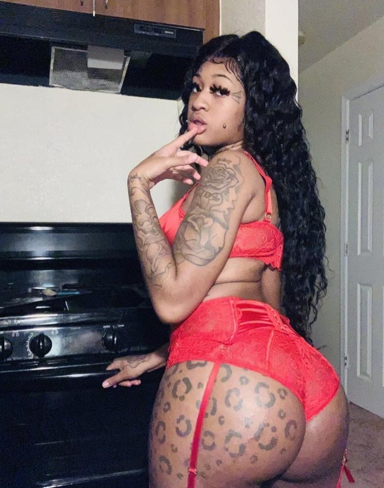 25P Pierced &amp; Tatted Hoe
