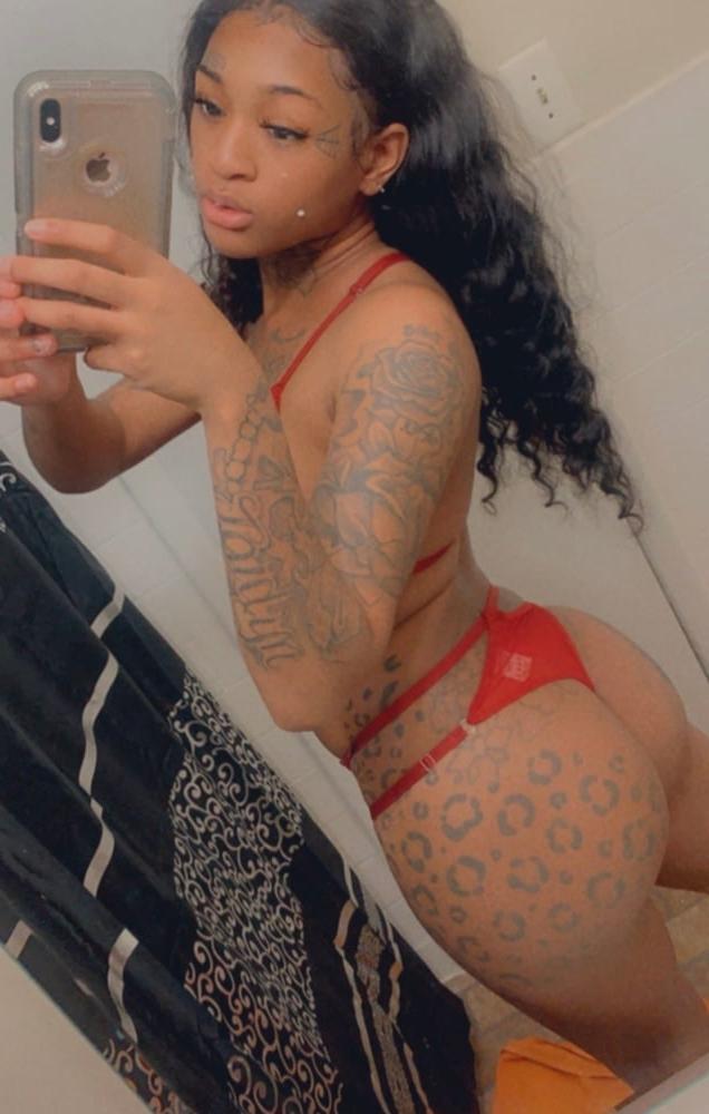 25P Pierced &amp; Tatted Hoe