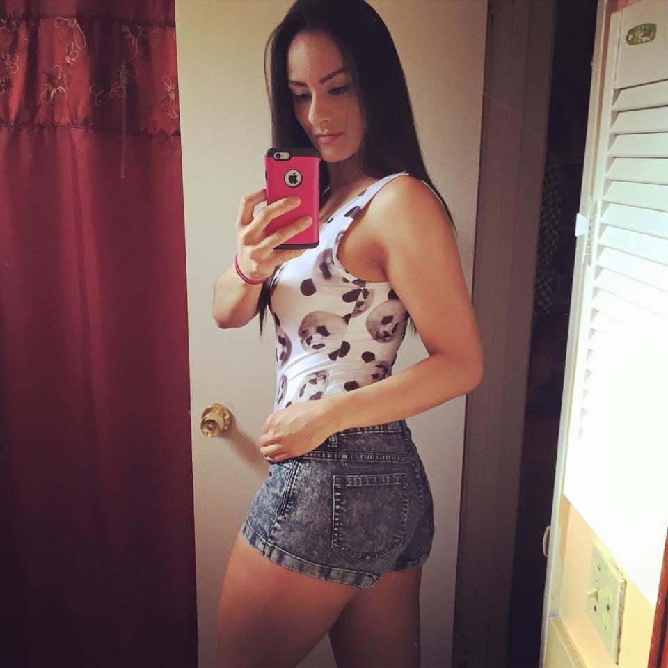 25P Latina Cosplayer For Cum Tribute and Comments
