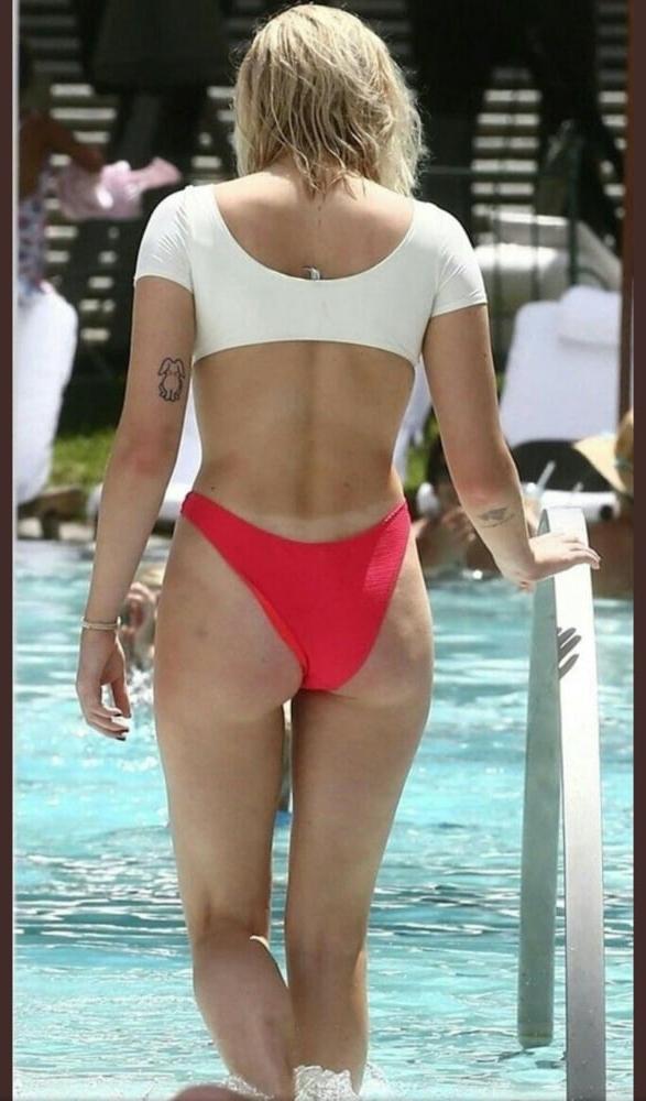 25P Celebrities 33