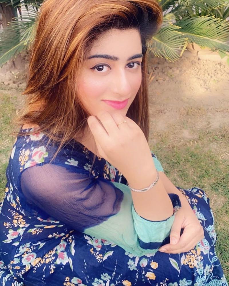 25P Paki Desi Hijab Cum Slut 1