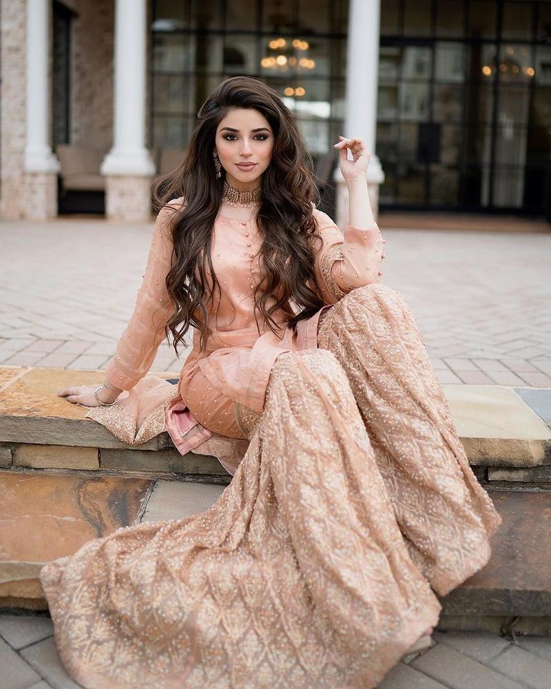 25P Paki Desi Cum Slut 3