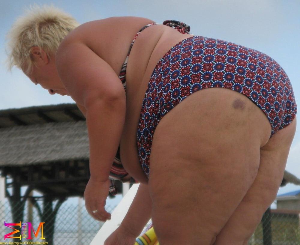 14P CELLULITE BOOTY (BIKINI VOYEUR MUST SEE!!!)