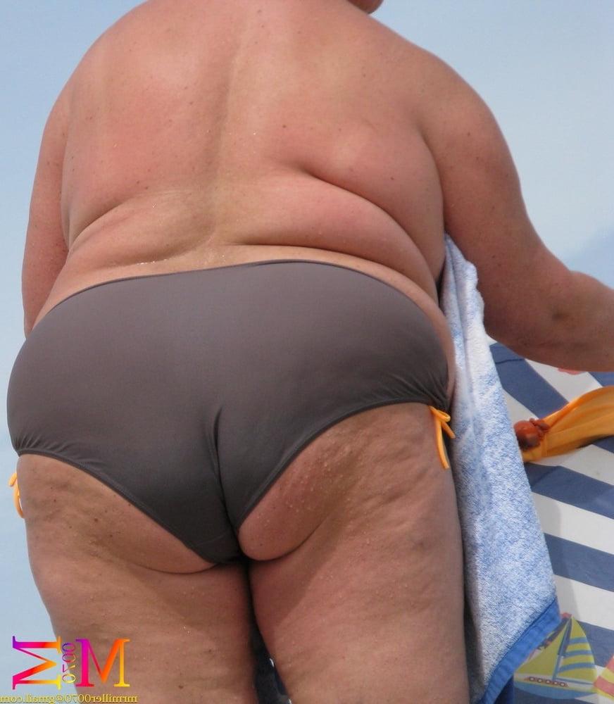 14P CELLULITE BOOTY (BIKINI VOYEUR MUST SEE!!!)