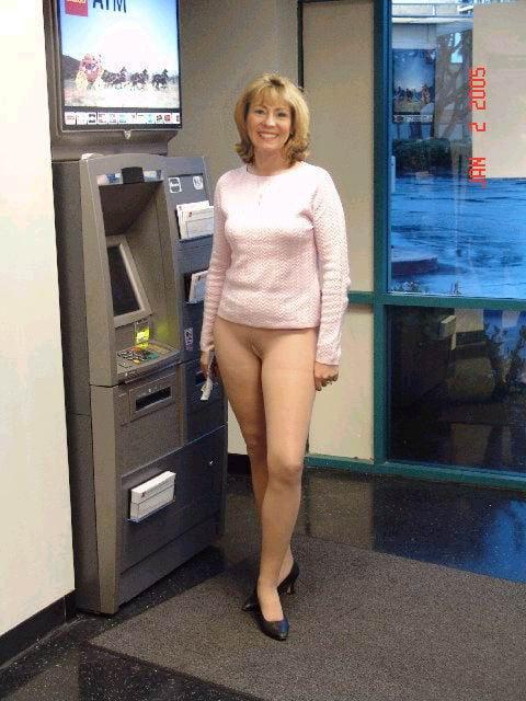 11P Mom's naked body