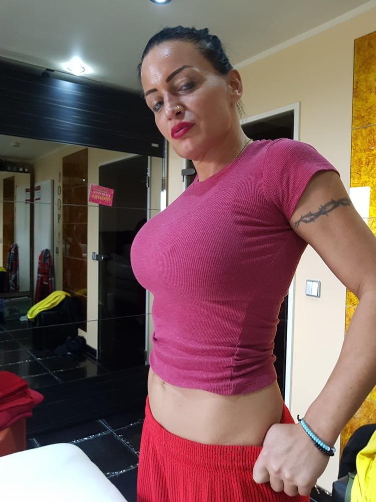 25P Big boobs