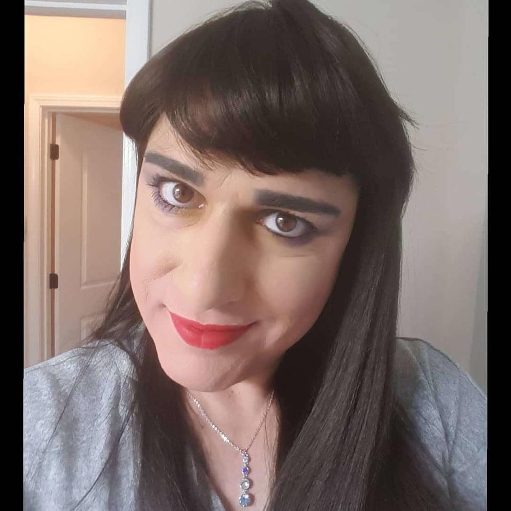 10P Ladyman (sexy face for cum and comments)