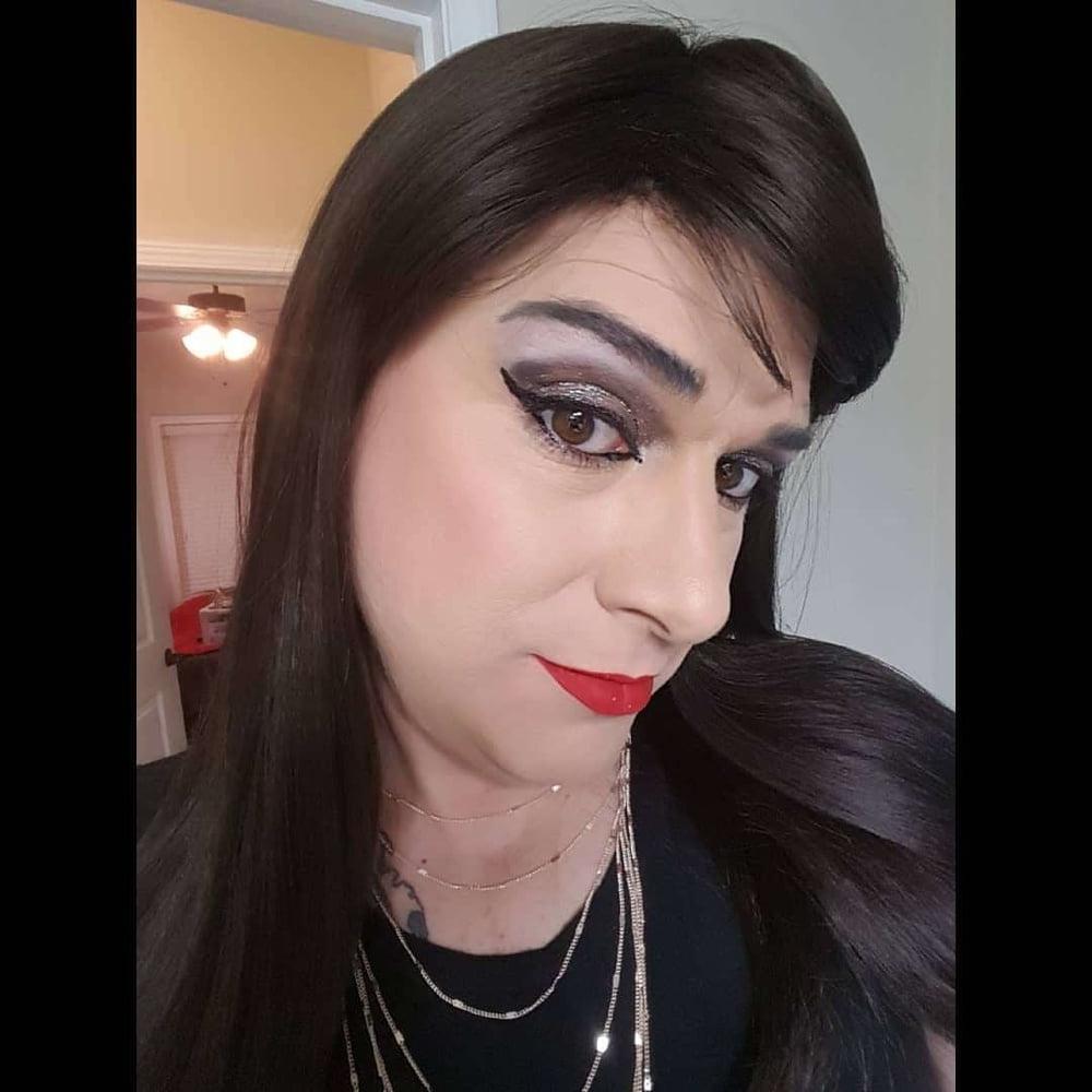 10P Ladyman (sexy face for cum and comments)