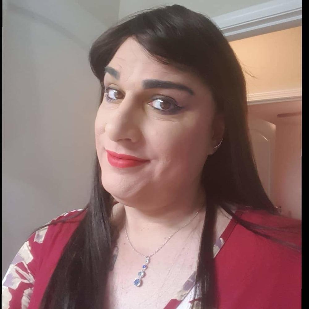 10P Ladyman (sexy face for cum and comments)