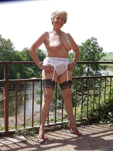 18P Exposed Wifes
