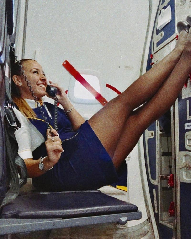 25P Single, Air Hostess, Lesbian, Sexy Girl Who Loves Stockings