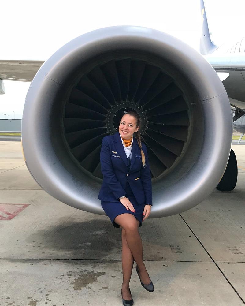 25P Single, Air Hostess, Lesbian, Sexy Girl Who Loves Stockings