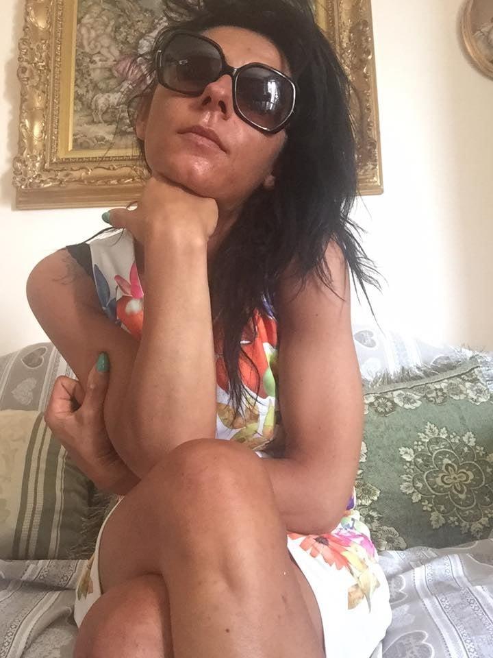 11P ITALIAN MOM CARMELA