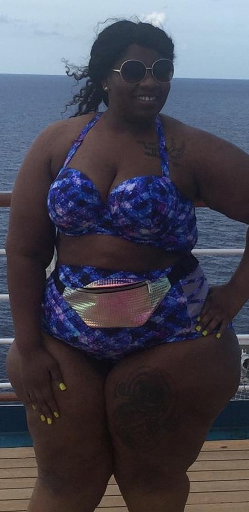 25P Big booty wide hip mega pear bbw Azanda