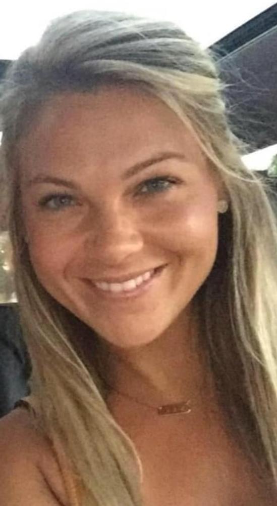12P Gorgeous blonde cum target milf Nikki