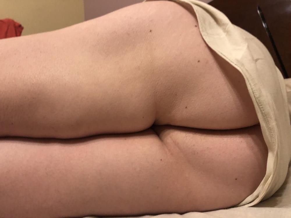 9P my mom legs and ass