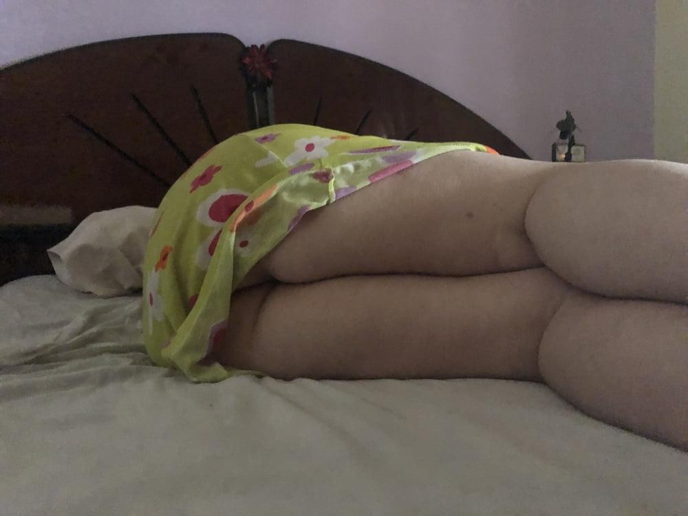 9P my mom legs and ass